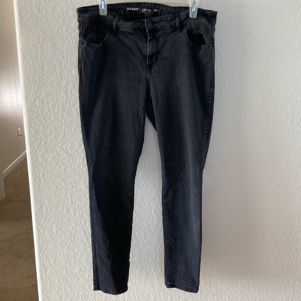 Old Navy Super Skinny Faded Black Jean